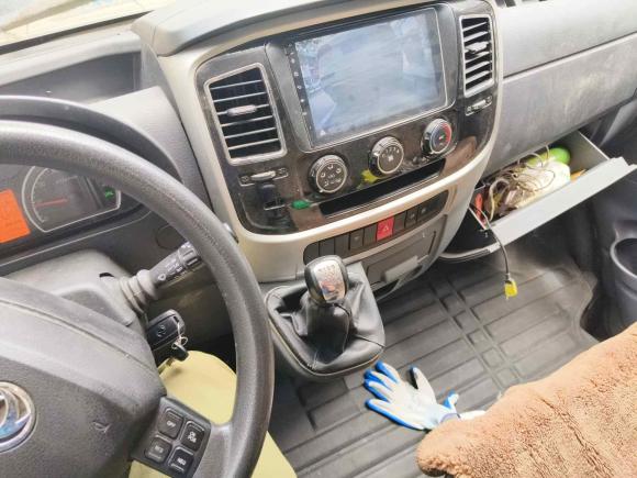 [宁波·浙B] 二手东风御风御风2021款 2.0T动力王前驱物流车长轴中顶6-9座国VI ZD20