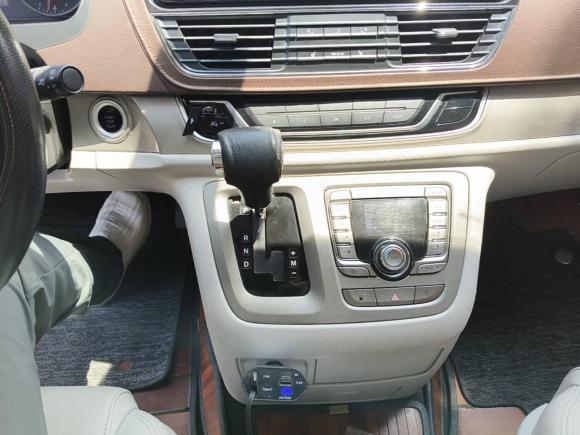 [南京·苏A] 二手上汽大通MAXUS大通G102018款 PLUS 2.0T 自动旗舰版