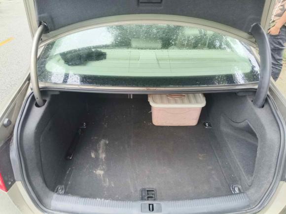 [无锡·皖C] 二手奥迪奥迪A4L2012款 2.0 TFSI 自动标准型