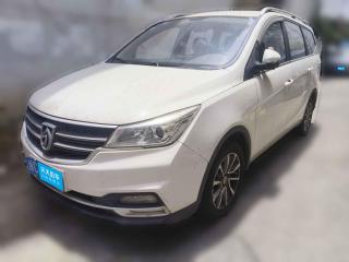 宝骏宝骏7302019款 1.5L 手动时尚型 7座 国V