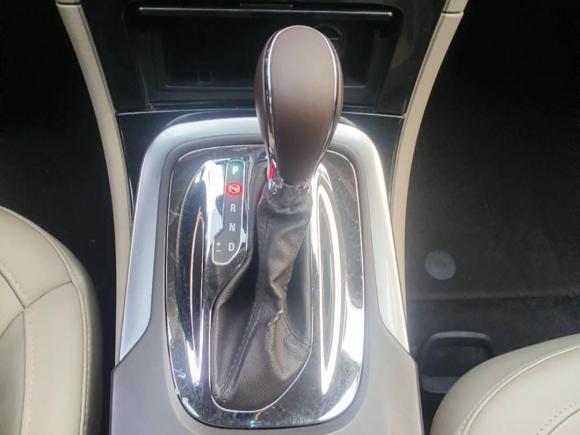 [深圳·粤B] 二手别克君威2014款 2.0L 精英时尚型