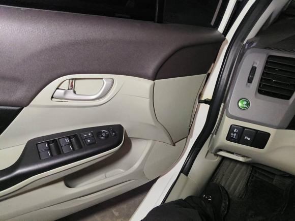 [成都·川A] 二手本田思域2013款 十周年纪念 1.8L 自动舒适版