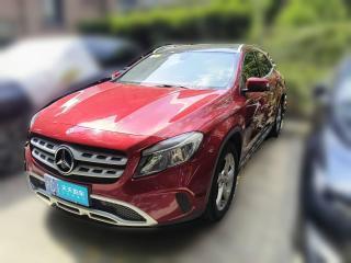 奔驰奔驰GLA2017款 GLA 200 动感型