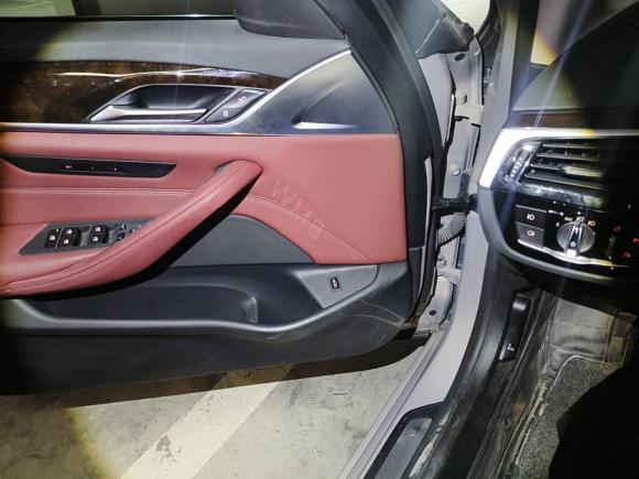 [上海·沪A] 二手宝马宝马5系2018款 528Li 上市特别版