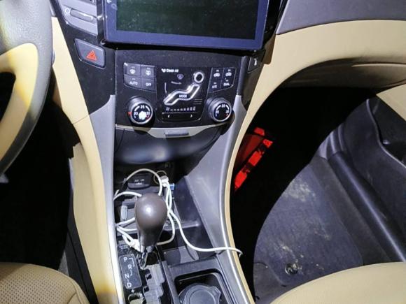 [成都·川G] 二手现代索纳塔2011款 2.0L 自动豪华版