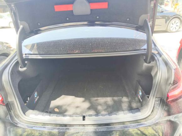 [上海·沪K] 二手宝马宝马3系2022款 330i M运动曜夜套装