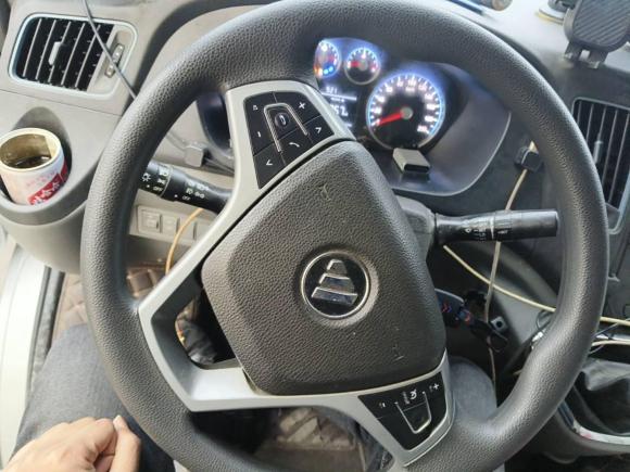 [南通·苏F] 二手福田图雅诺2023款 吉象厢货 2.0T手动 加长轴中顶 后单胎3座