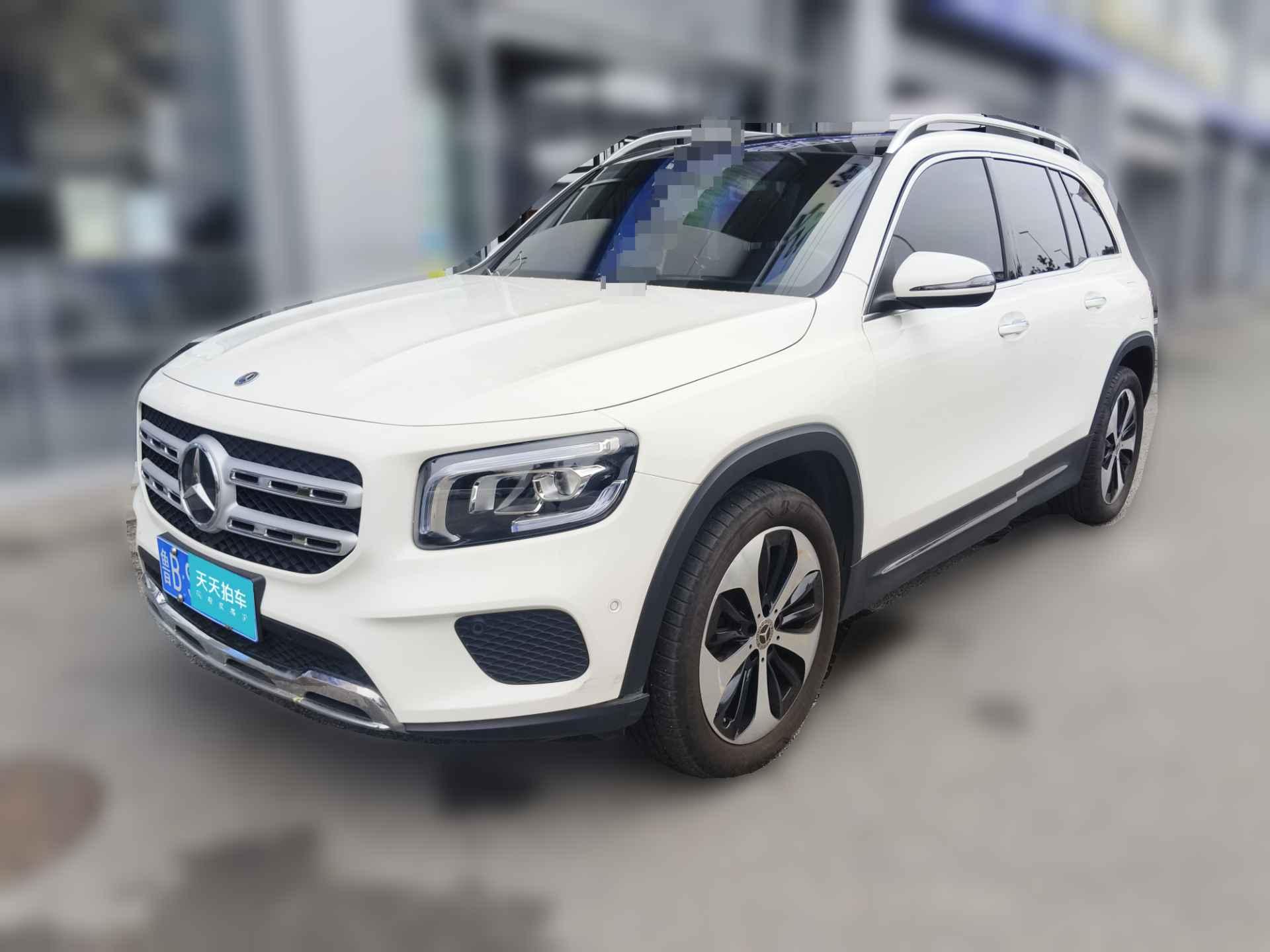 [青岛·鲁B] 奔驰奔驰GLB2022款 GLB 220 时尚型