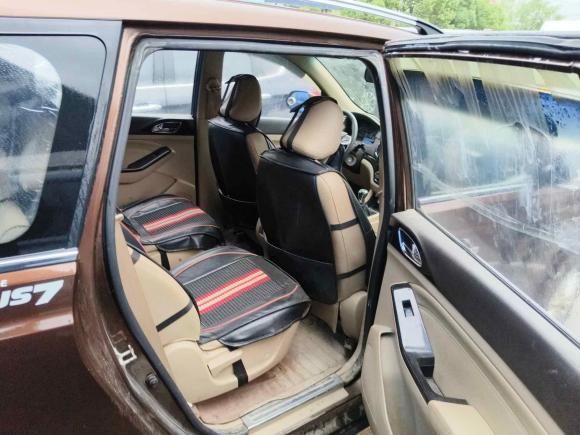 [武汉·鄂A] 二手宝骏宝骏7302014款 1.5L 手动舒适ESP版 7座