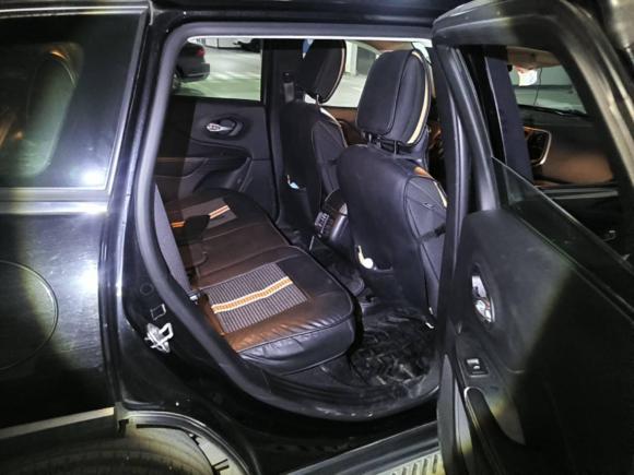 [上海·苏M] 二手Jeep自由光2016款 2.0L 智能版