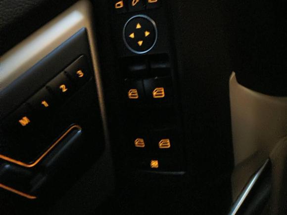 [深圳·粤B] 二手奔驰奔驰GLK级2013款 GLK 300 4MATIC 动感天窗型