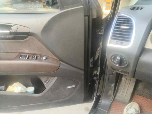 [武汉·鄂A] 二手奥迪奥迪Q72013款 35 TDI 专享型