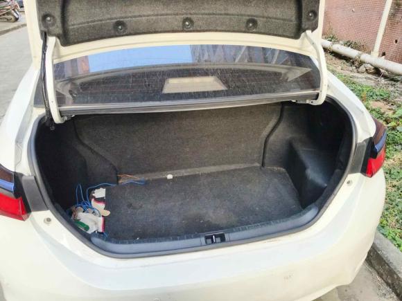 [深圳·粤B] 二手丰田卡罗拉双擎E+2019款 1.8L E-CVT领先版