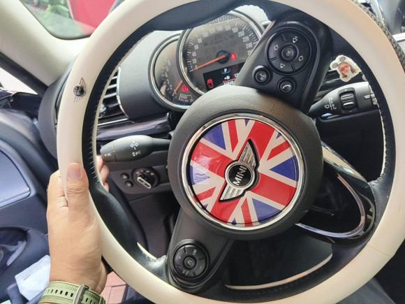 [上海·沪B] 二手MINIMINI CLUBMAN2016款 改款 1.5T COOPER 鉴赏家版