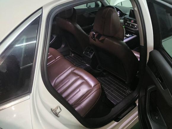 [南京·苏A] 二手奥迪奥迪A4L2017款 Plus 40 TFSI 进取型