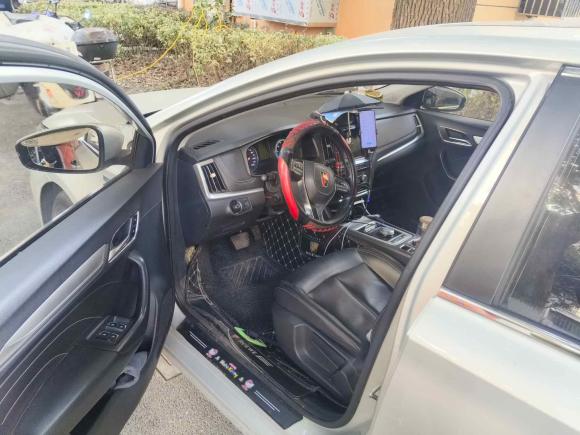 [上海·沪A] 二手荣威荣威i6新能源2019款 PLUS 50T 4G互联荣耀豪华版