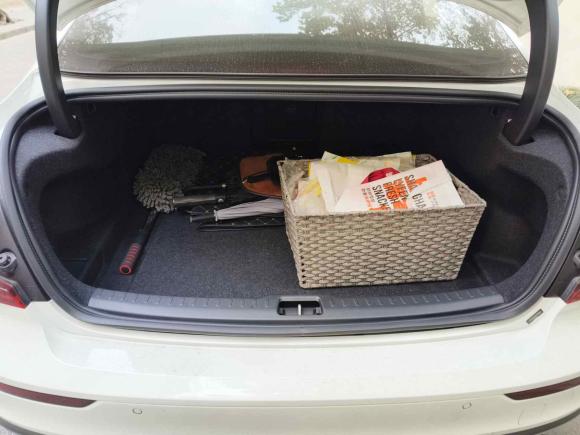 [上海·沪A] 二手沃尔沃沃尔沃S60插电式混动2022款 T8 E驱混动 四驱智逸豪华版