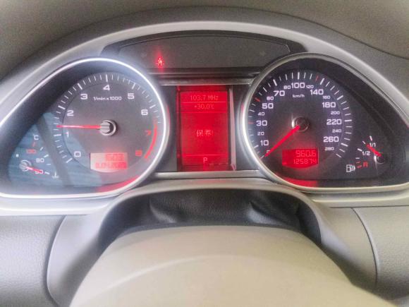 [上海·沪L] 二手奥迪奥迪Q72011款 3.0 TFSI 舒适型(200kW)