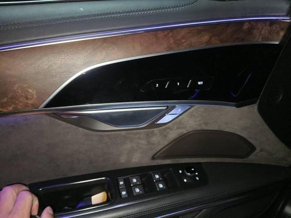 [深圳·粤B] 二手奥迪奥迪A82021款 A8L 50 TFSI quattro 豪华型