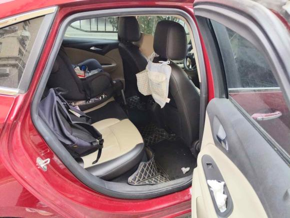 [武汉·鄂A] 二手别克威朗2018款 三厢 15S 自动领先型