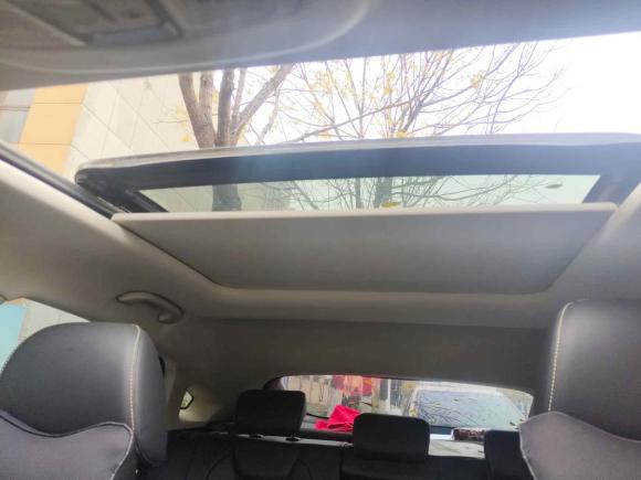 [西安·陕U] 二手奔腾奔腾B702022款 第三代 1.5T 自动尊享型