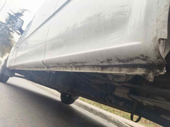 [成都·川A] 二手福特新世代全顺2013款 2.4T柴油经济型长轴中顶国III