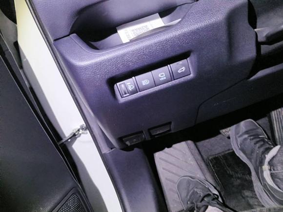 [上海·沪D] 二手丰田RAV4荣放2022款 2.0L CVT两驱风尚Plus版