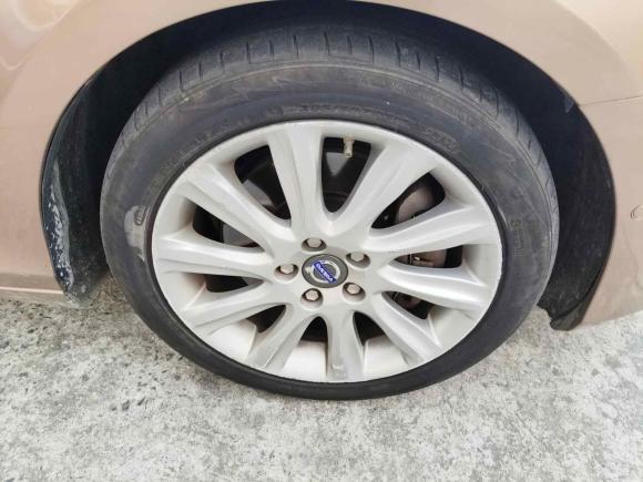 [上海·沪C] 二手沃尔沃沃尔沃V402014款 2.0T 智雅版