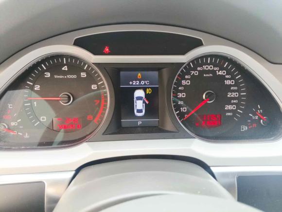 [上海·苏E] 二手奥迪奥迪A6L2011款 2.0 TFSI 自动标准型