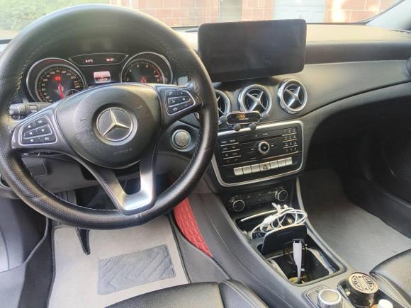 [无锡·苏B] 二手奔驰奔驰GLA2017款 GLA 200 动感型