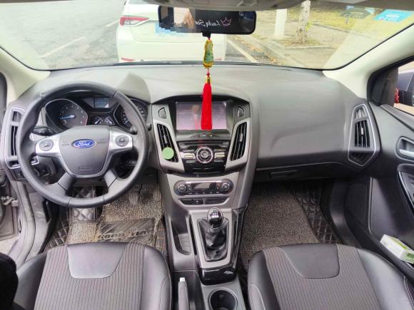 [武汉·鄂W] 二手福特福克斯2012款 三厢 1.6L 手动风尚型