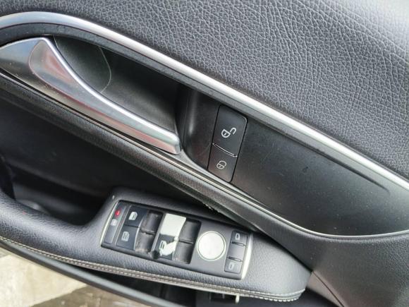 [温州·浙C] 二手奔驰奔驰CLA2016款 改款 CLA 200 动感型