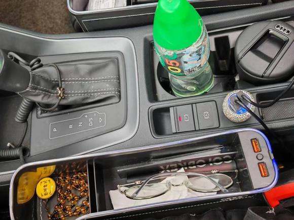 [广州·粤A] 二手奥迪奥迪Q32020款 40 TFSI 时尚动感型