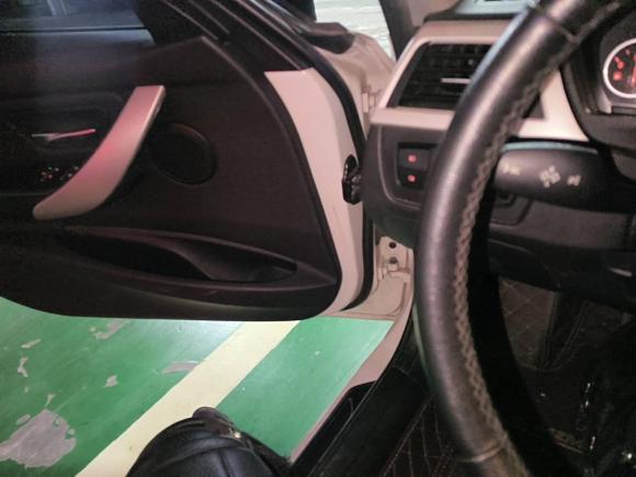 [济南·鲁A] 二手宝马宝马3系2016款 316i 时尚型