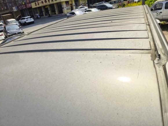 [义乌·浙G] 二手大通新途V802015款 2.5T 手动傲运通版短轴中顶