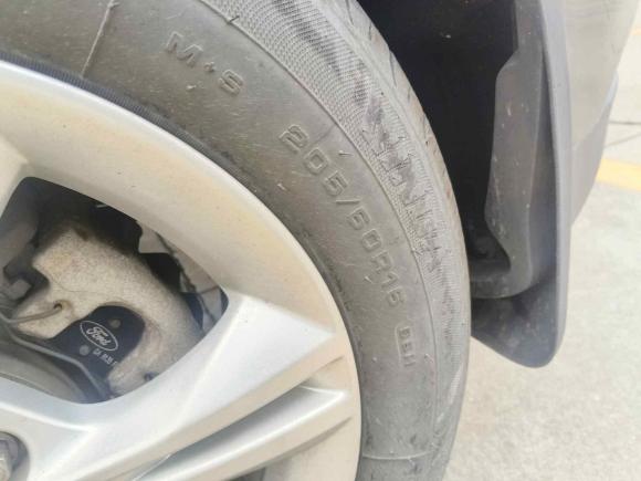 [佛山·粤E] 二手福特福克斯2015款 两厢 1.6L 手动舒适型