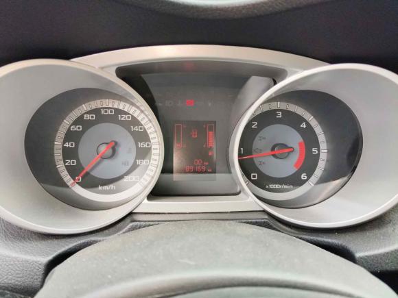 [南昌·赣A] 二手陆风陆风X82014款 探索版 2.0T 柴油4X4豪华型