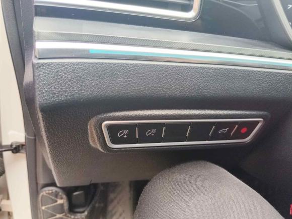 [成都·川A] 二手众泰众泰T7002017款 1.8T 双离合尊享型