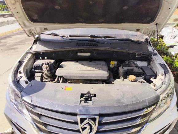 [武汉·鄂W] 二手宝骏宝骏5602017款 1.5T DCT旗舰型