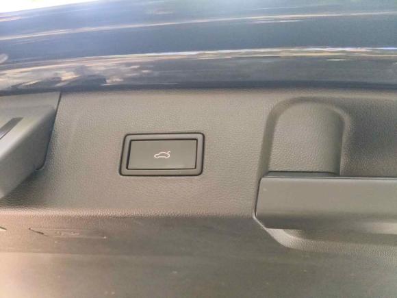 [上海·沪E] 二手大众途昂2024款 530 V6 四驱尊崇旗舰版