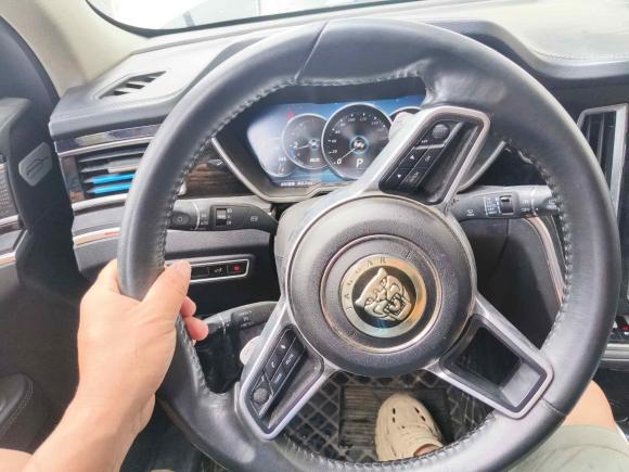 [上海·苏N] 二手众泰众泰T8002018款 2.0T 自动尊贵智联型 7座