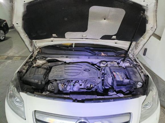 [上海·赣A] 二手欧宝英速亚2013款 2.0T 两驱豪华型