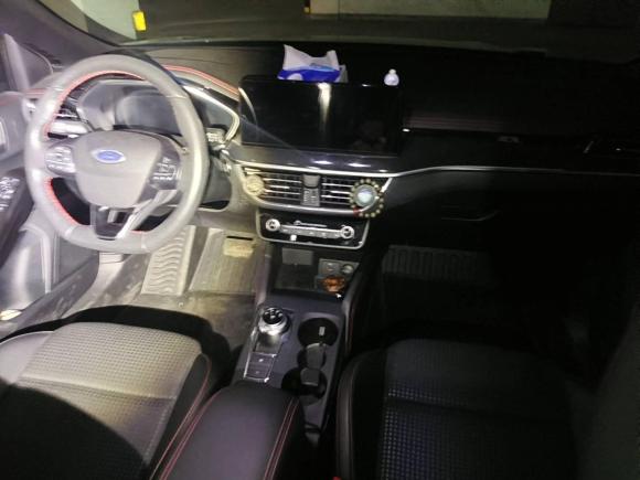 [上海·沪E] 二手福特福克斯2021款 两厢 EcoBoost 180 自动ST Line