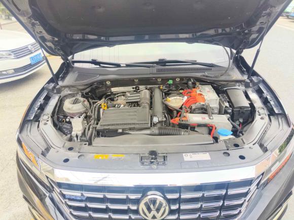 [上海·沪A] 二手大众帕萨特插电混动2020款 430PHEV 混动豪华版 国VI