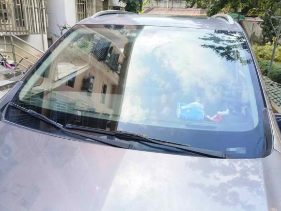 [上海·沪A] 二手上汽大通MAXUS上汽大通MAXUS EUNIQ 52020款 1.3T PLUG IN 豪华版