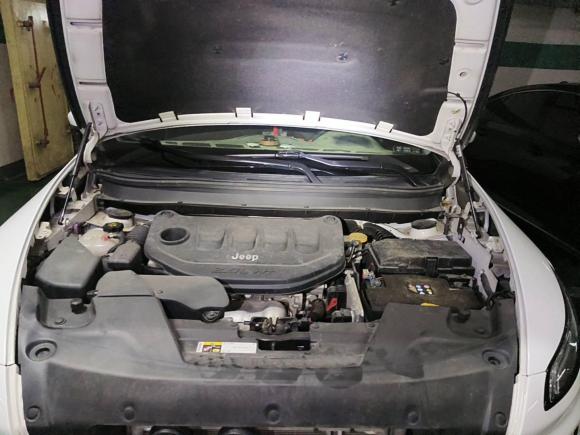 [武汉·鄂A] 二手Jeep自由光2017款 2.0L 优越版