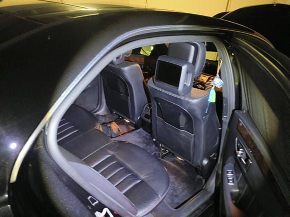 [深圳·粤B] 二手奔驰奔驰E级2014款 改款 E 300 L