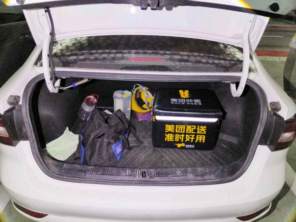 [南京·苏A] 二手荣威荣威i52020款 1.5L 自动4G互联领豪版