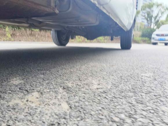 [南通·沪B] 二手福特经典全顺2016款 2.8T柴油长轴6座中顶多功能车JX493ZLQ4