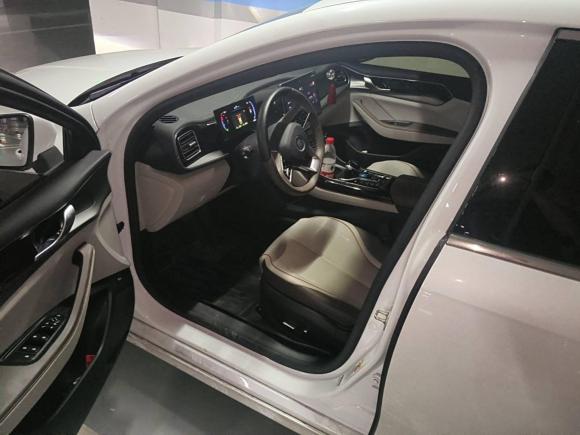 [温州·浙C] 二手比亚迪秦PLUS2023款  冠军版 DM-i 120KM超越型